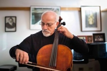Uri Vardi with cello COLOR
