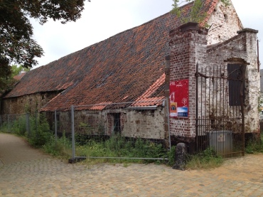 PAQ in Belgium farm hall exterior 3 SS